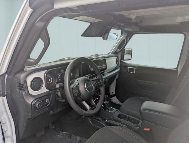 2025 Jeep Wrangler 4-Door Summit 4x4