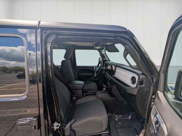 2025 Jeep Wrangler 4-Door Summit 4x4