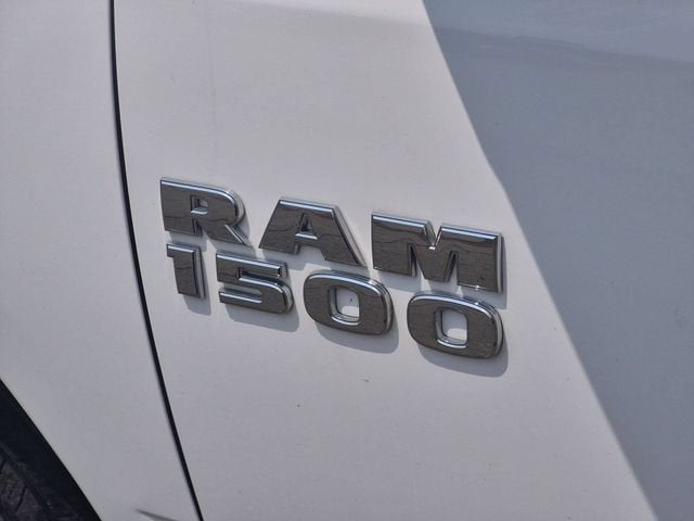 2017 RAM 1500 Big Horn Crew Cab 4x4 5'7" Box