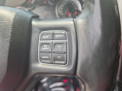 2017 RAM 1500 Big Horn Crew Cab 4x4 5'7" Box