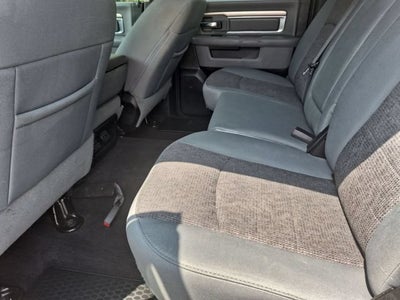 2017 RAM 1500 Big Horn Crew Cab 4x4 5'7" Box