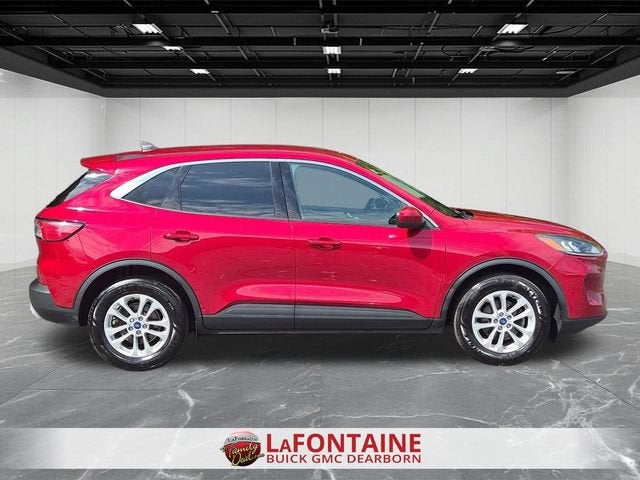 2021 Ford Escape SE