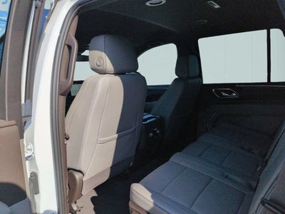 2023 GMC Yukon SLT