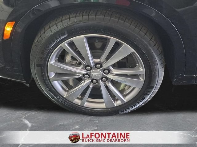 2025 Cadillac XT6 Premium Luxury