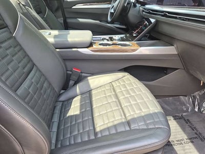 2025 Cadillac Escalade Sport Platinum
