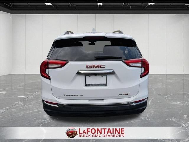 2023 GMC Terrain AT4