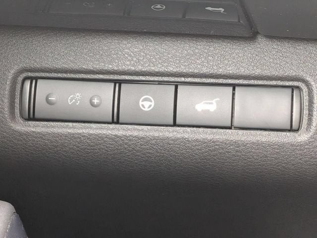 2025 Nissan Pathfinder SV FWD