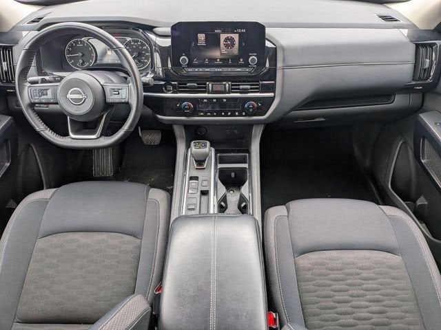 2025 Nissan Pathfinder SV FWD