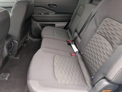 2025 Nissan Pathfinder SV FWD