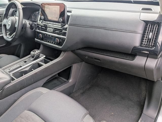 2025 Nissan Pathfinder SV FWD