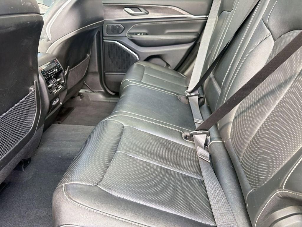 2022 Jeep Grand Cherokee Overland 4x4