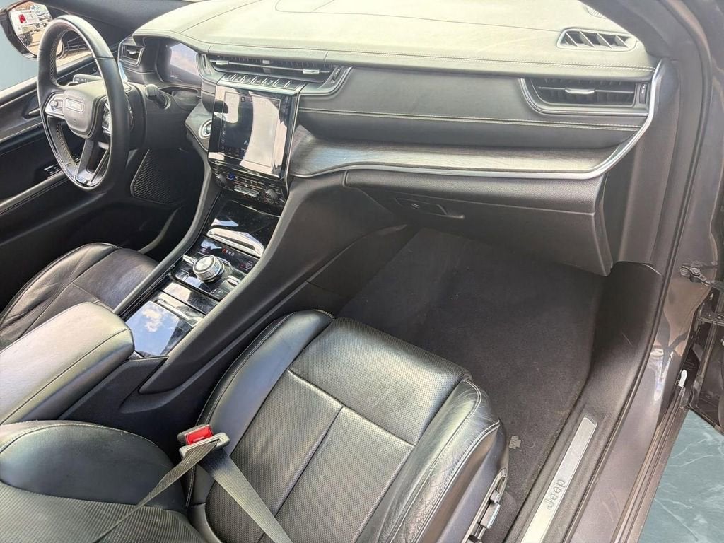 2022 Jeep Grand Cherokee Overland 4x4