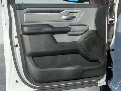 2020 RAM 1500 Big Horn Crew Cab 4x4 5'7" Box