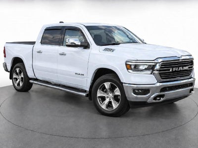 2020 RAM 1500 Laramie Crew Cab 4x4 5'7" Box