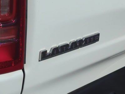 2020 RAM 1500 Laramie Crew Cab 4x4 5'7" Box