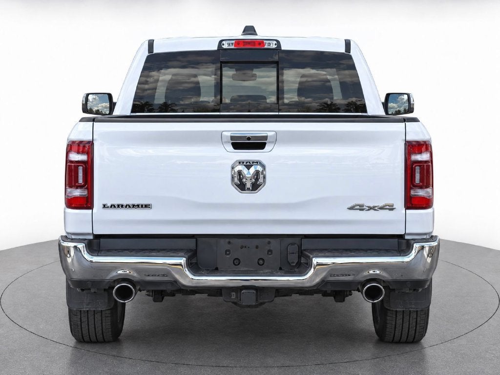 2020 RAM 1500 Laramie Crew Cab 4x4 5'7" Box