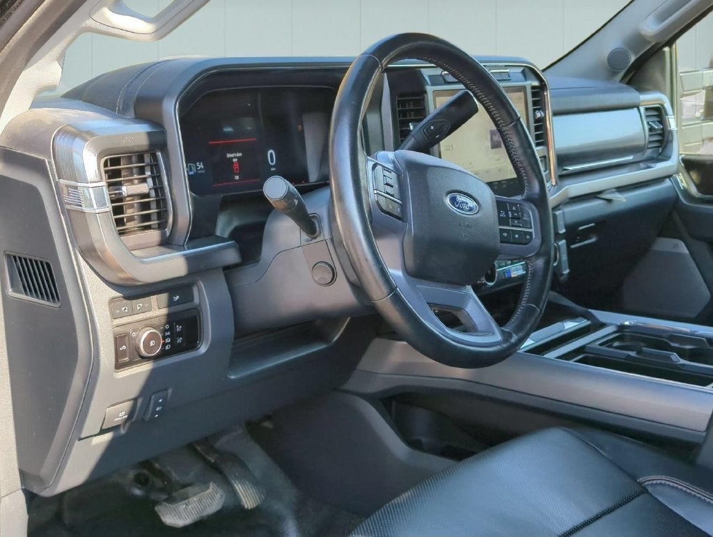 2023 Ford F-350 LARIAT