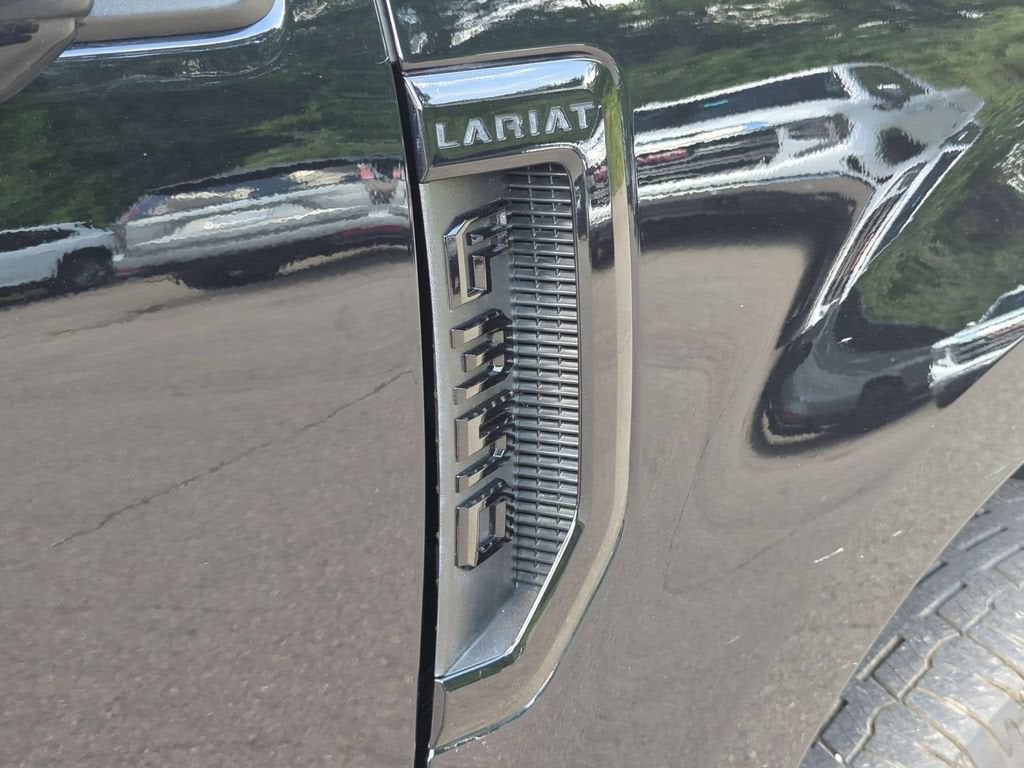 2022 Ford F-350 LARIAT