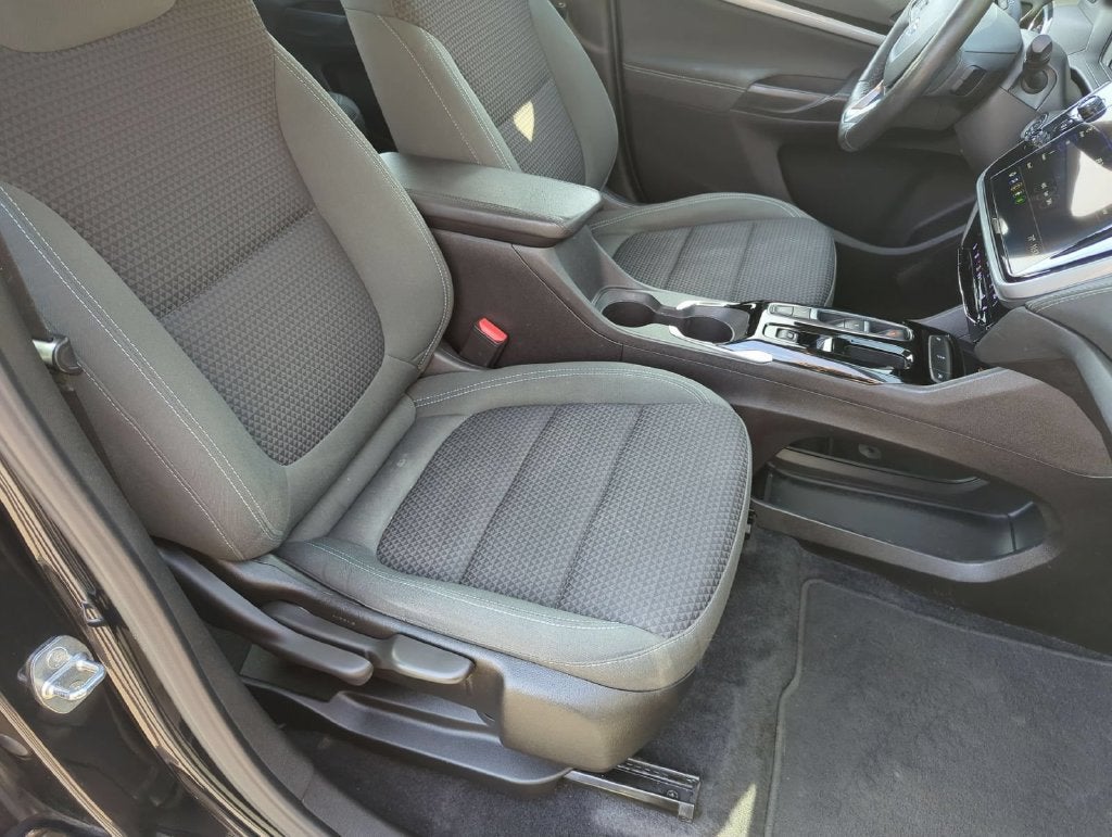 2023 Chevrolet Bolt EUV LT