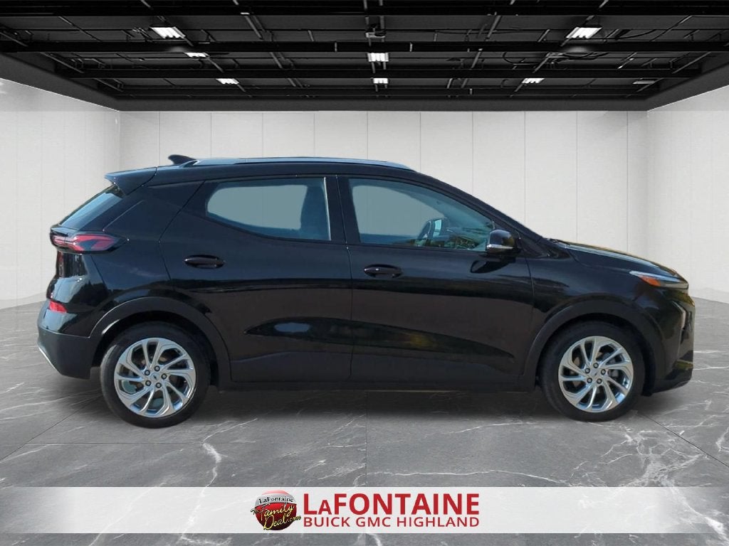 2023 Chevrolet Bolt EUV LT