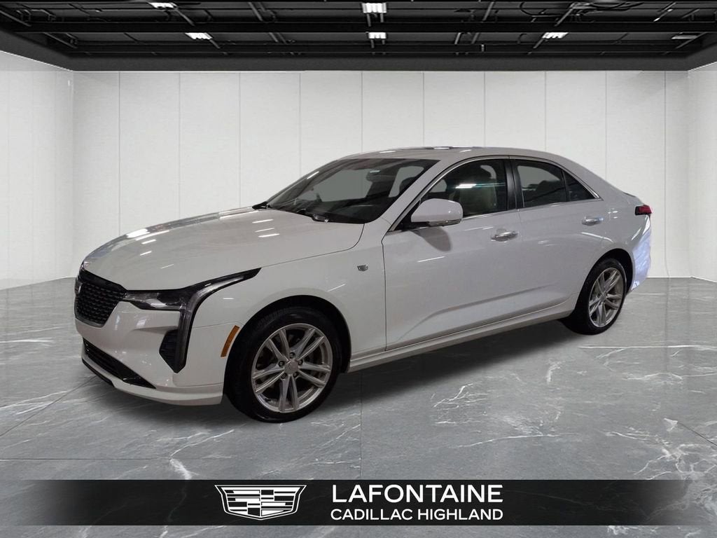 2023 Cadillac CT4 Luxury