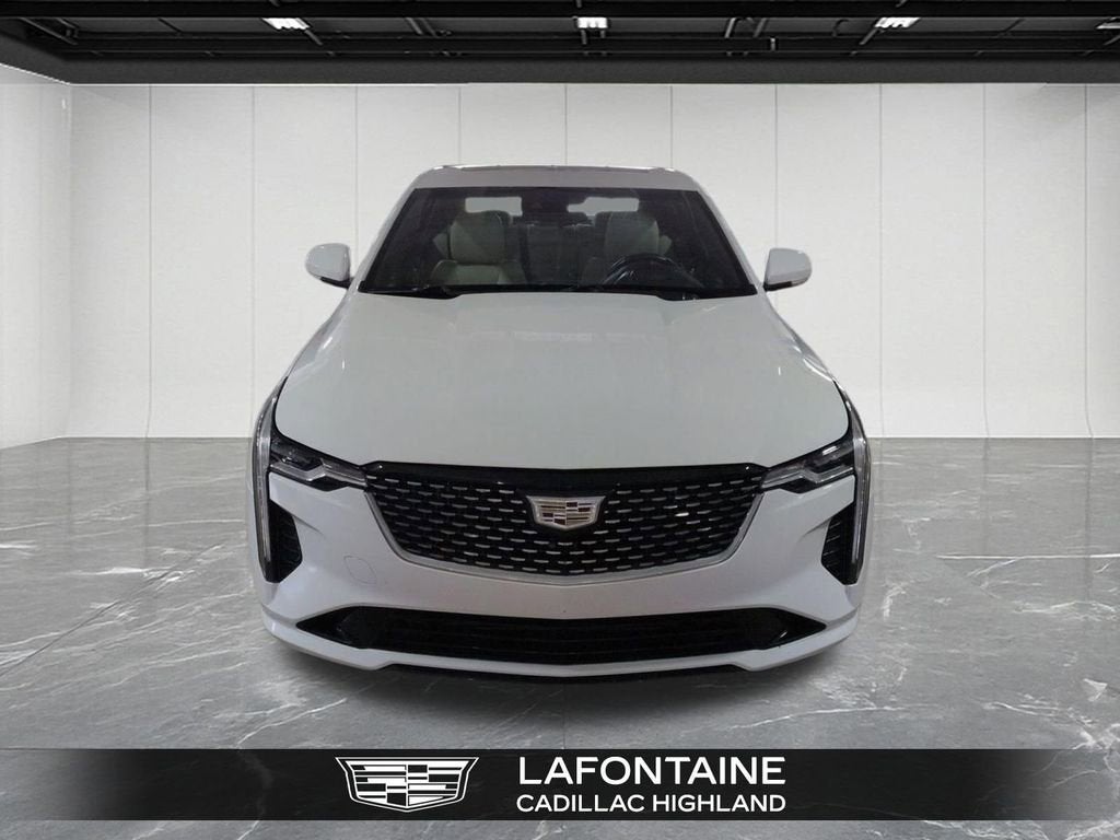 2023 Cadillac CT4 Luxury