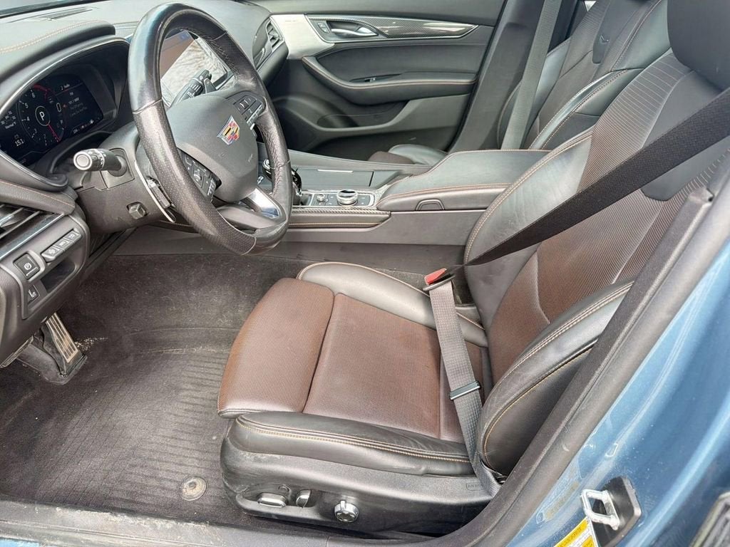 2023 Cadillac CT5 Sport