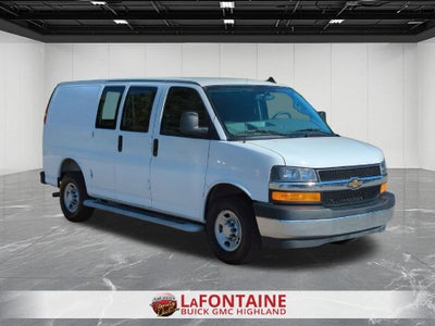 2025 Chevrolet Express Cargo WT