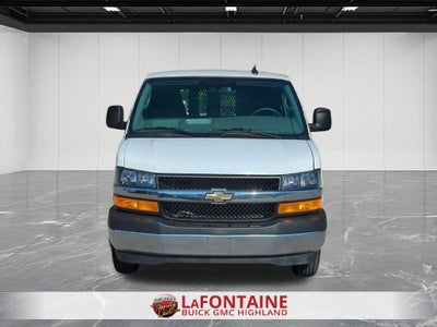 2025 Chevrolet Express Cargo WT