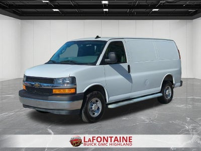 2025 Chevrolet Express Cargo WT