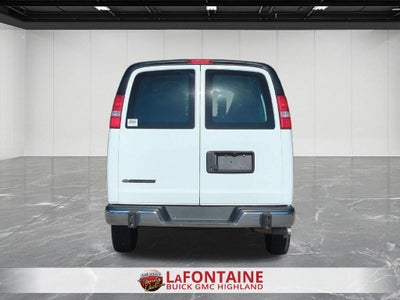 2025 Chevrolet Express Cargo WT