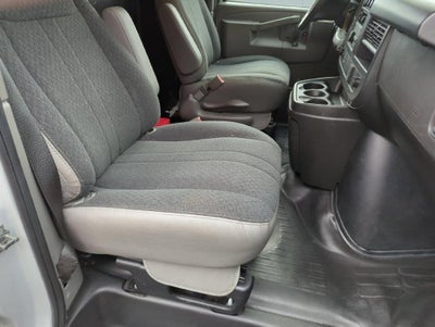 2025 Chevrolet Express Cargo WT