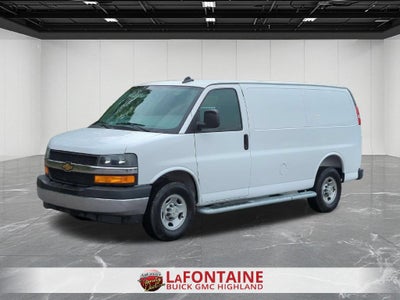 2025 Chevrolet Express Cargo WT