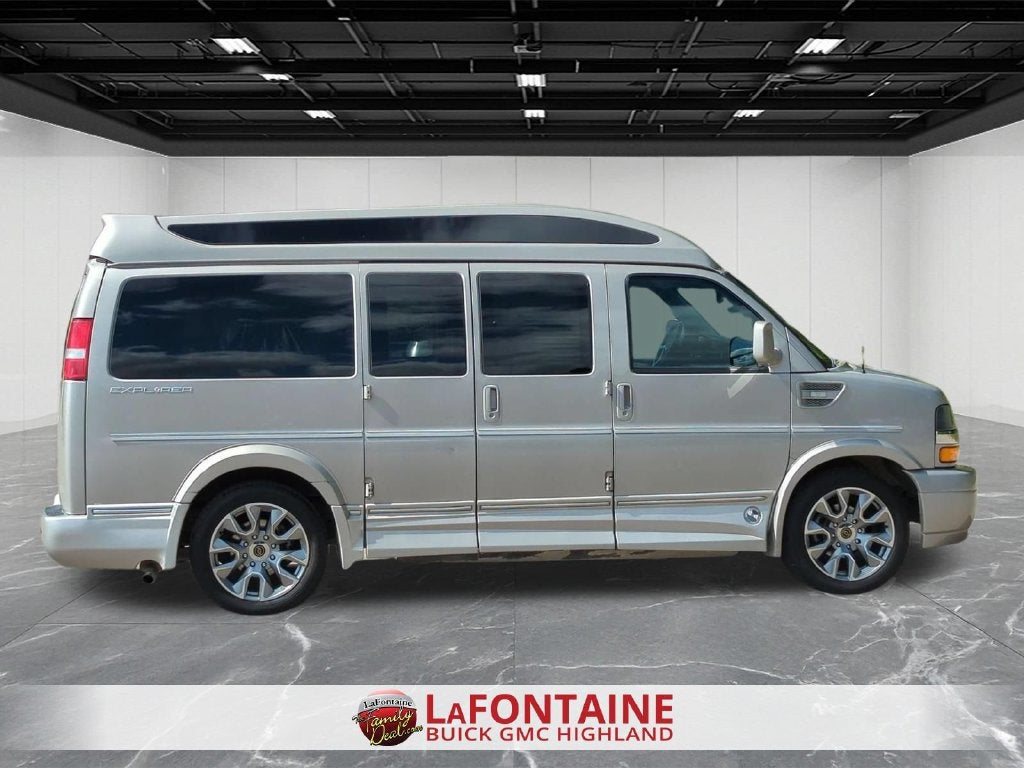 2022 Chevrolet Express Cargo 2500 RWD 2500 Regular Wheelbase WT