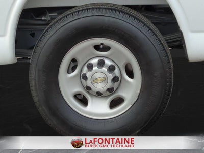 2025 Chevrolet Express Cargo WT