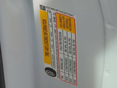 2025 Chevrolet Express Cargo WT