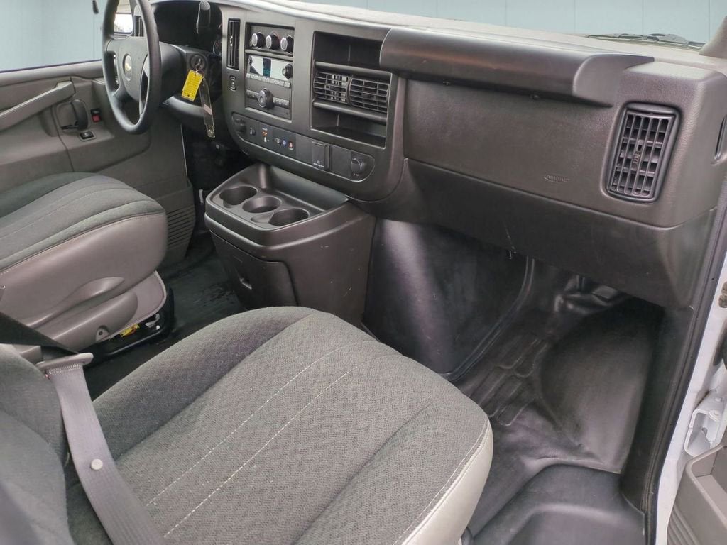 2024 Chevrolet Express Cargo 2500 WT