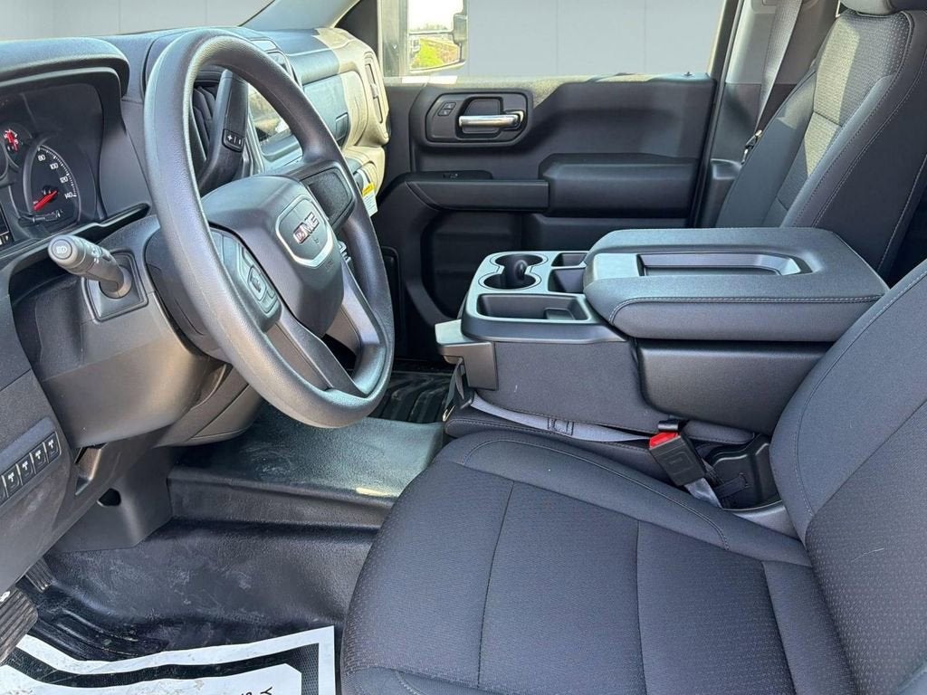 2024 GMC Sierra 2500 HD Pro