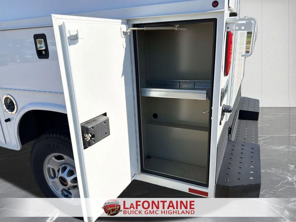 2024 GMC Sierra 2500 HD Pro