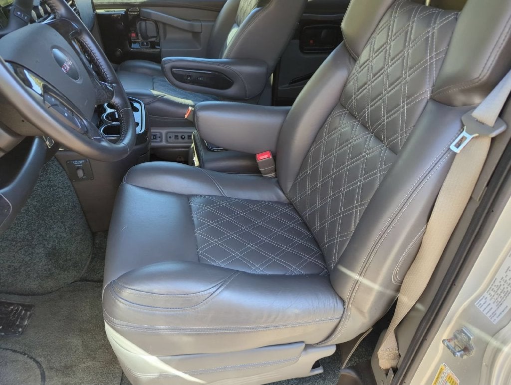 2021 GMC Savana Passenger 2500 LS
