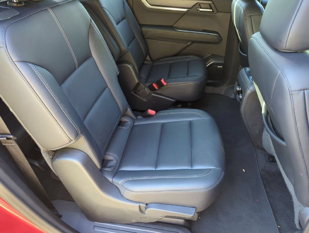 2024 GMC Acadia Elevation