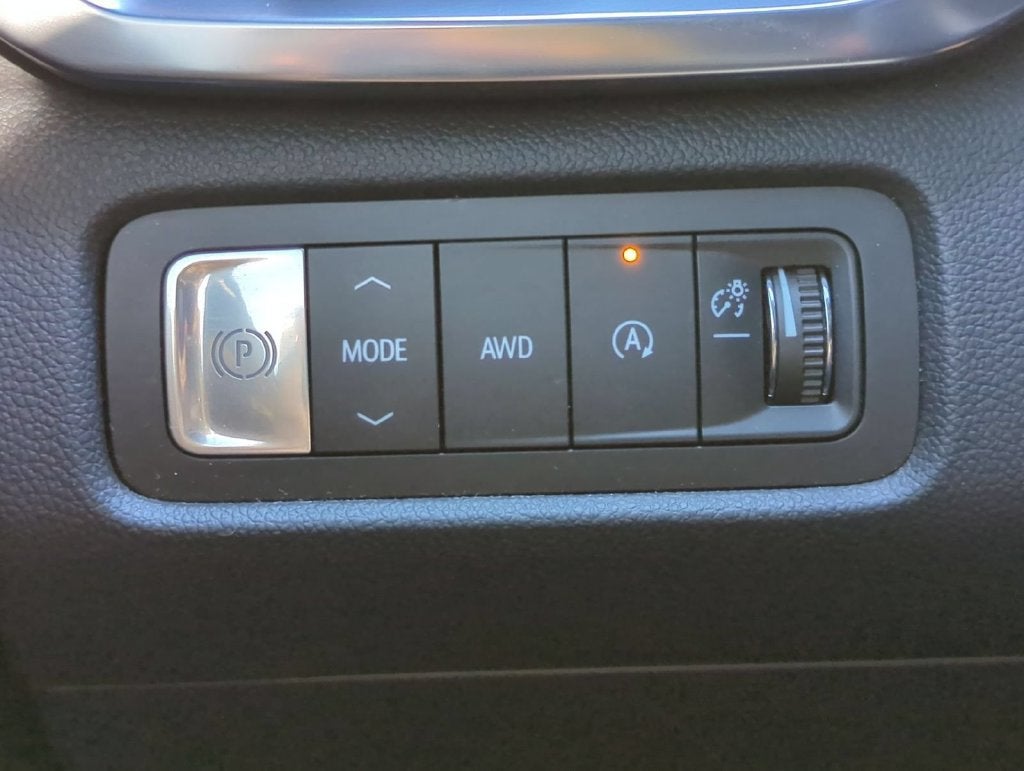 2024 GMC Acadia AT4