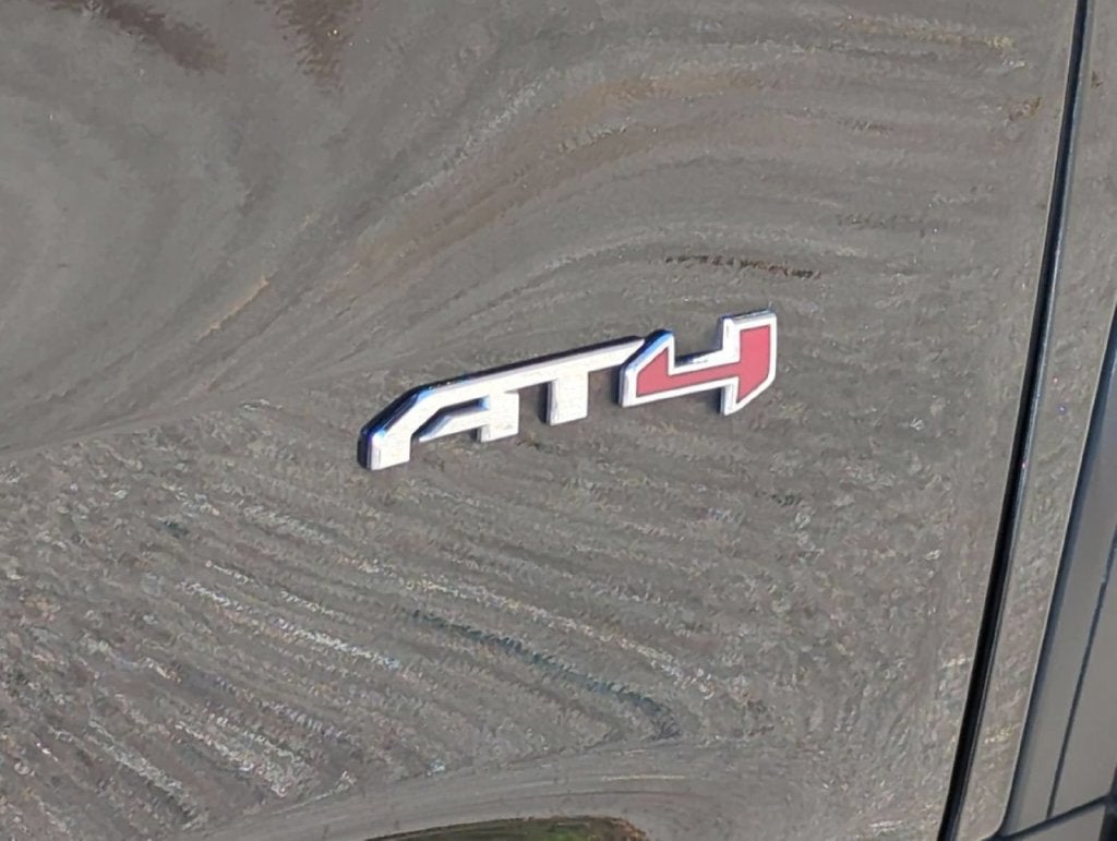 2024 GMC Acadia AT4