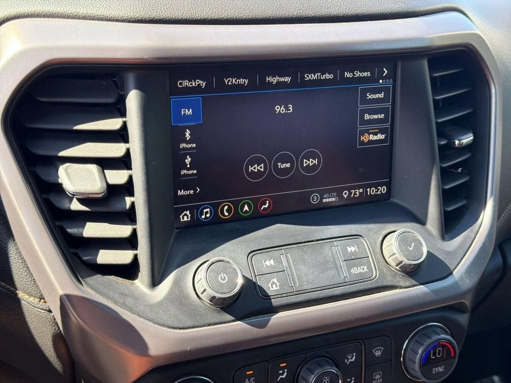2020 GMC Acadia AT4