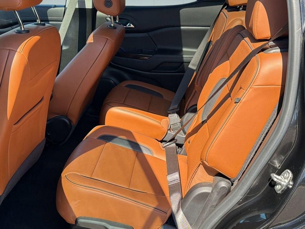 2020 GMC Acadia AT4
