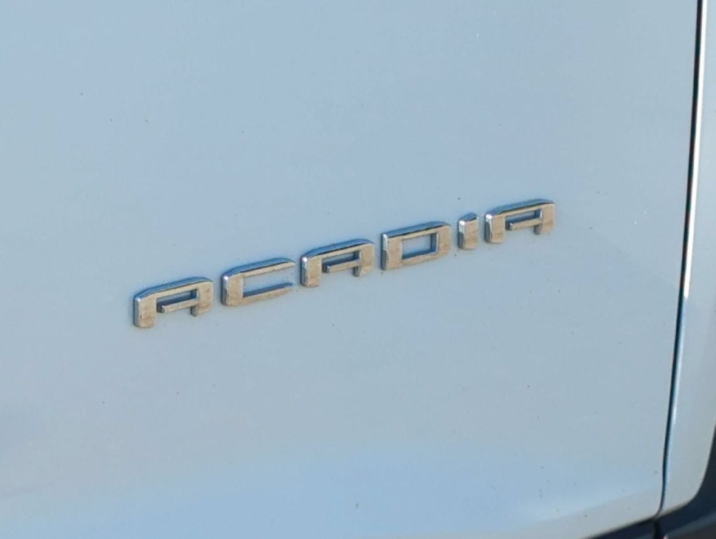2023 GMC Acadia SLT