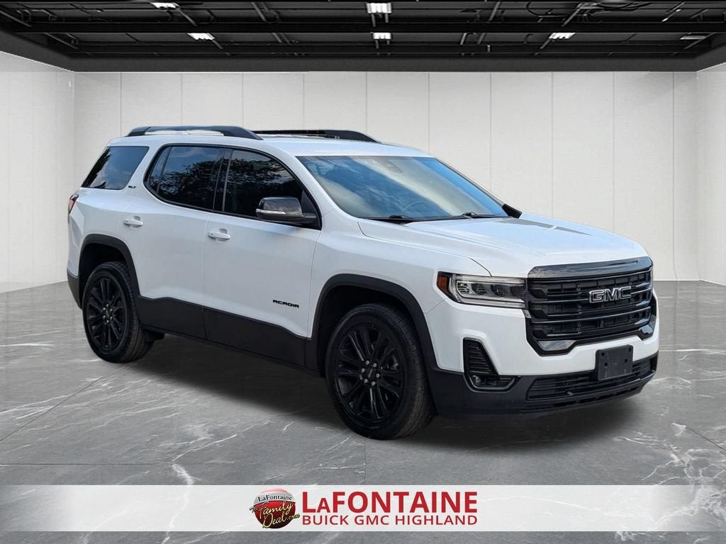 2023 GMC Acadia SLT