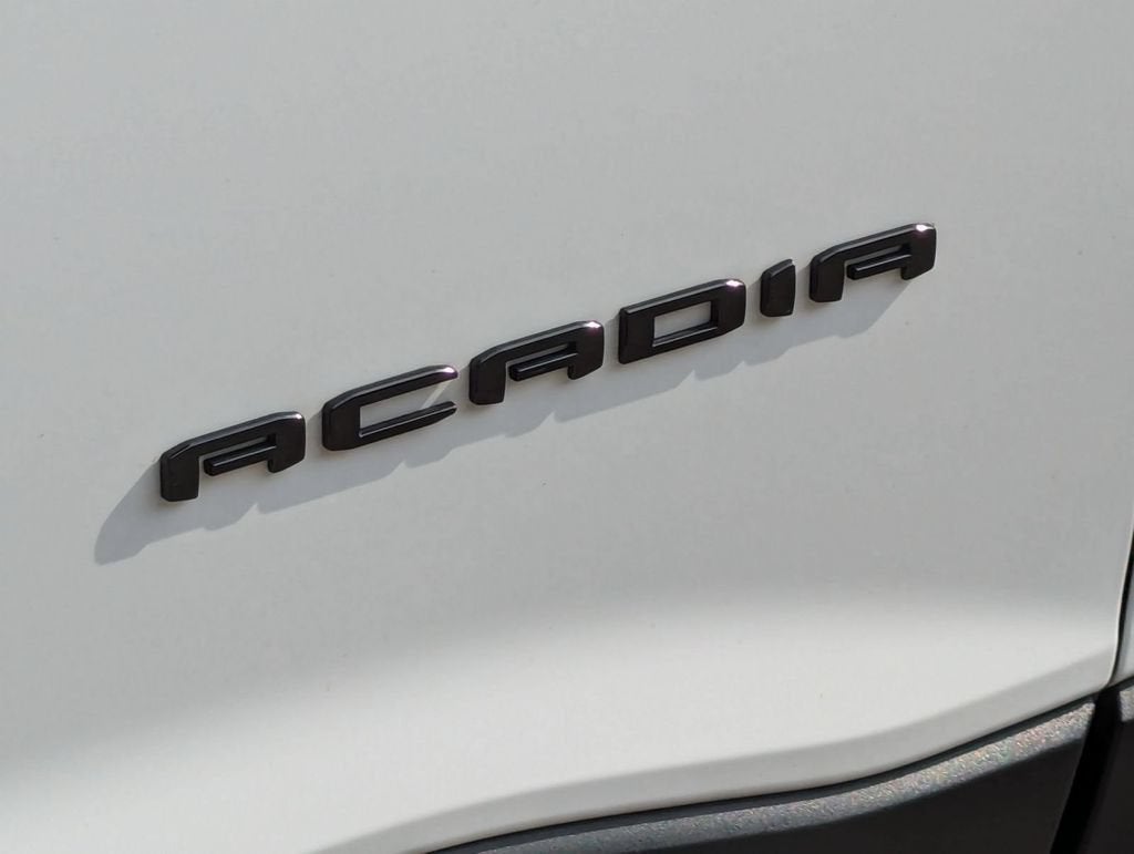 2023 GMC Acadia SLT