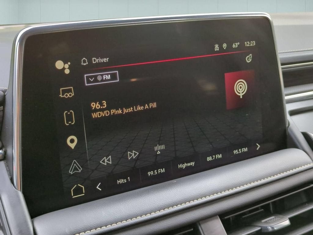 2023 GMC Yukon XL SLT