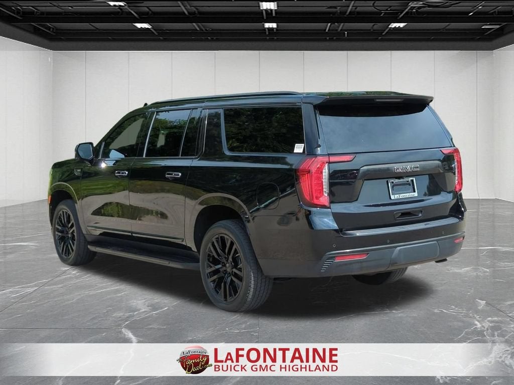 2023 GMC Yukon XL SLT
